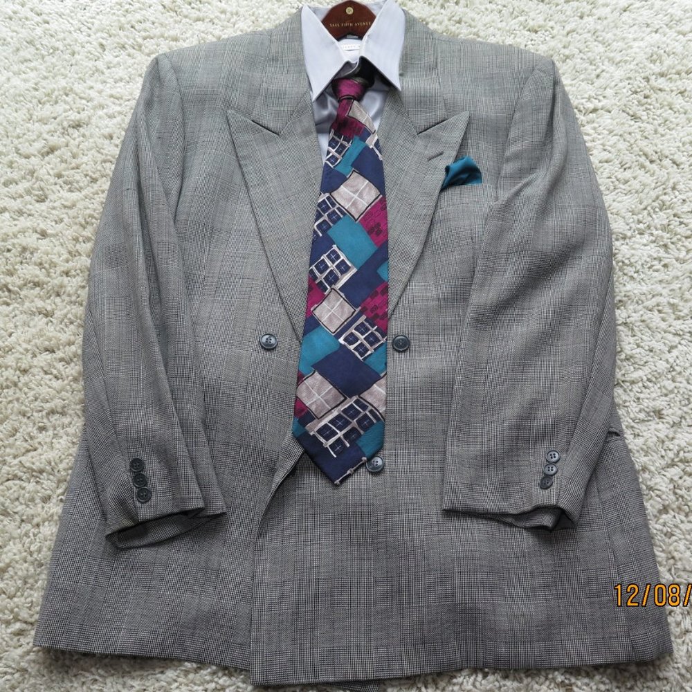 Ungaro Italy Double Breasted Black Plaid Full ensemble Men’s Suit